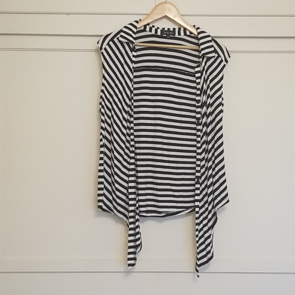 Black & White Striped Shirt EUC - Picture 6 of 7